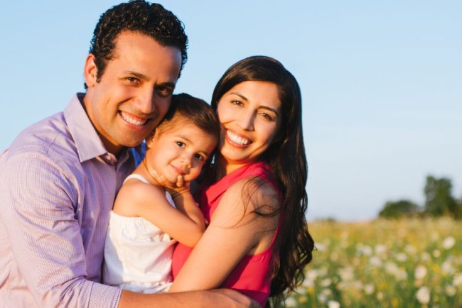 SIP या सुकन्या समृद्धि योजना: बच्चे के बेहतर भविष्य के लिए कहां करें निवेश? देखें पूरी कैलकुलेशन