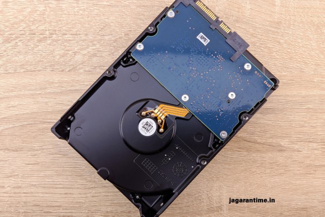 Smaller Than a Grain of Rice, Faster Than Lightning! China Unveils Next-Gen Micro Hard Drive