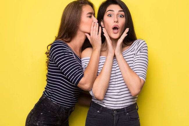 क्या गॉसिप हेल्दी भी हो सकती है? जानिए हेल्दी गॉसिप के संकेत, जोखिम और एक्सपर्ट की 10 सलाह