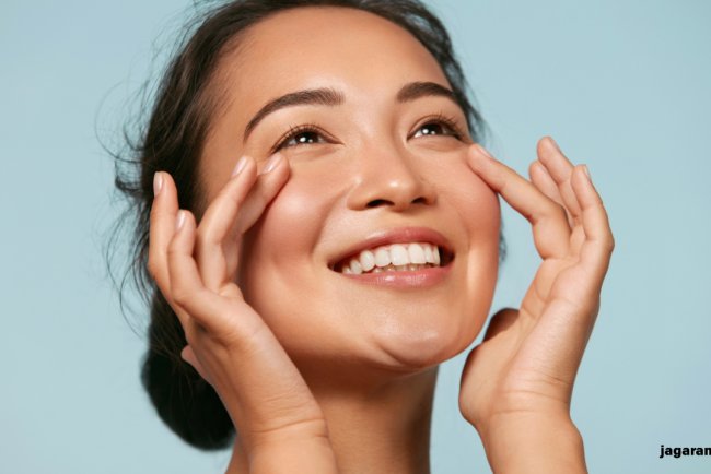 रोज सुबह खाना शुरू कर दें ये एक फल, टमाटर जैसे लाल हो जाएंगे गाल; हर कोई पूछेगा इस नूर का राज