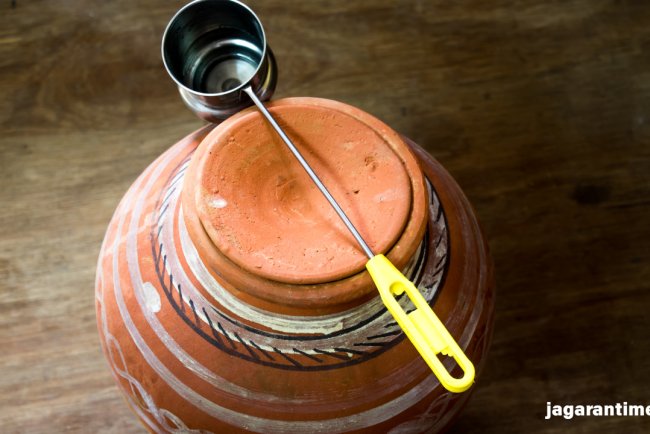 वास्तु के अनुसार इस दिशा में रखना चाहिए पानी का मटका, जीवन में मिलेगी सफलता